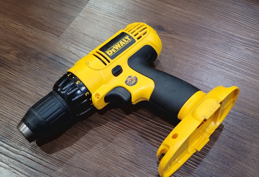 Dewalt  DC759 Cordless 1/2" 18v Drill Driver (TOOL ONLY)