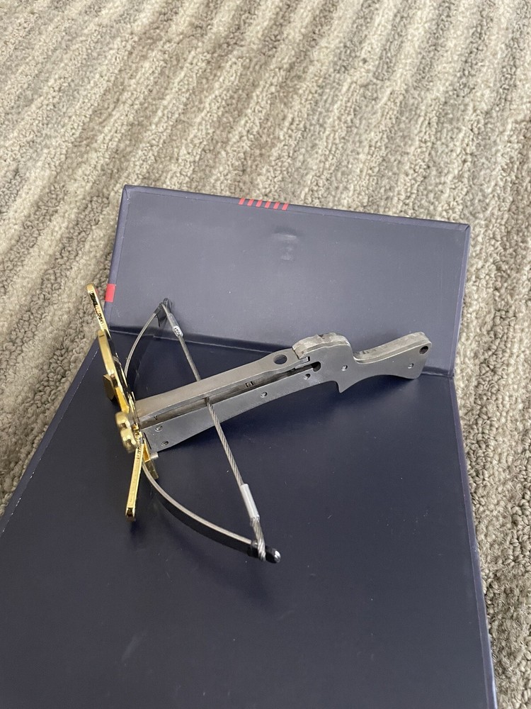 Uncommon Carry Mini Bowman Bow THE SKULL (missing trigger) but work!