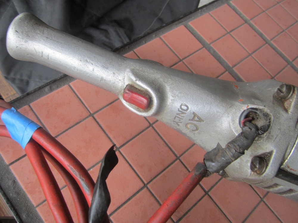 Ridgid 700 Pipe Threader Threading Machine - BUILT LIKE A TANK!!