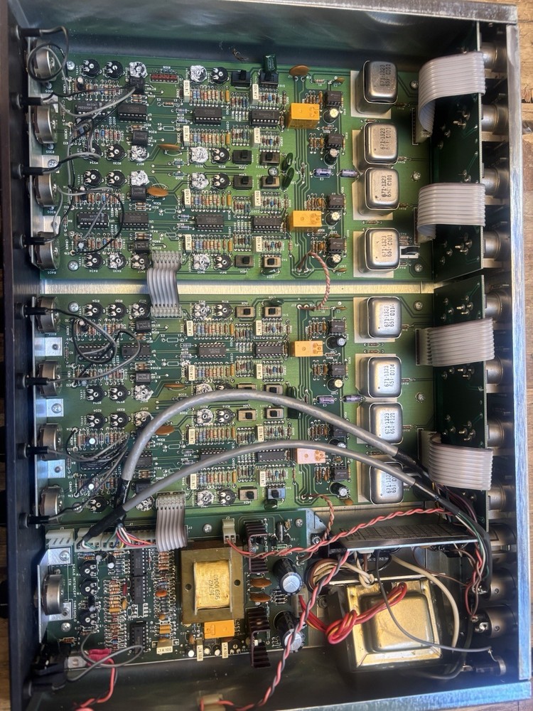 Altec Lansing 1678C 8 Channel Automatic Microphone Mixer