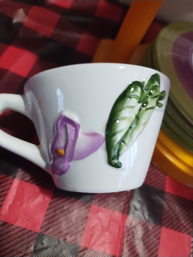 5 PCs. Tea Set Flowers Ceramic N B U