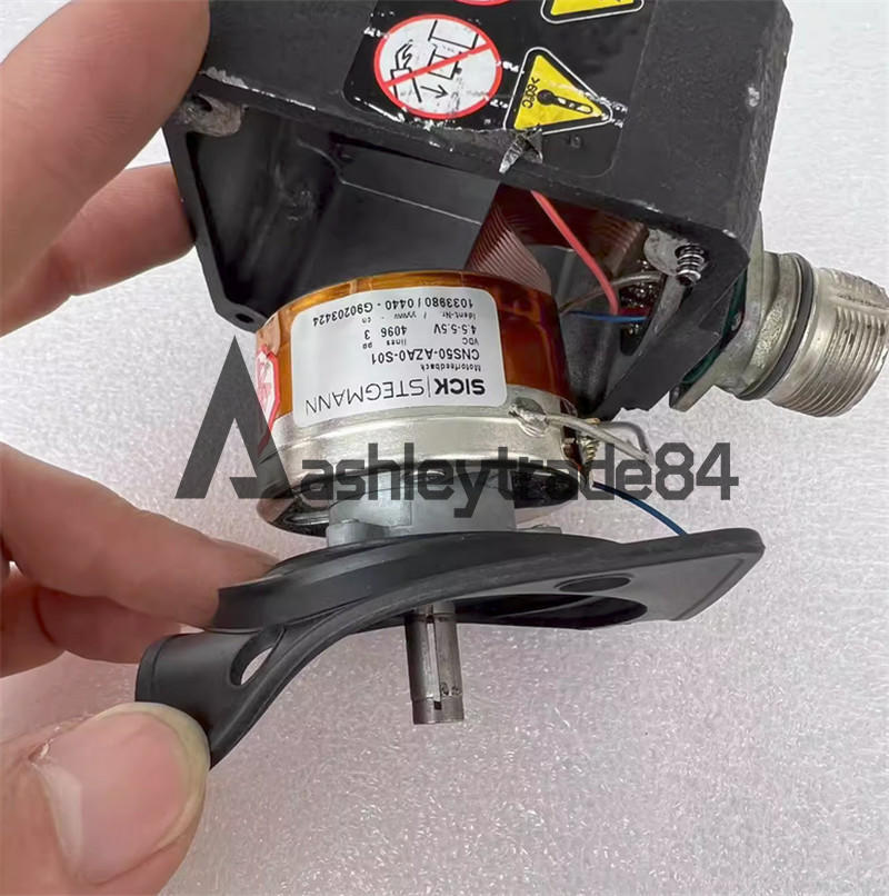 Used 1PCS SICK CNS50-AZA0-S01 encoder