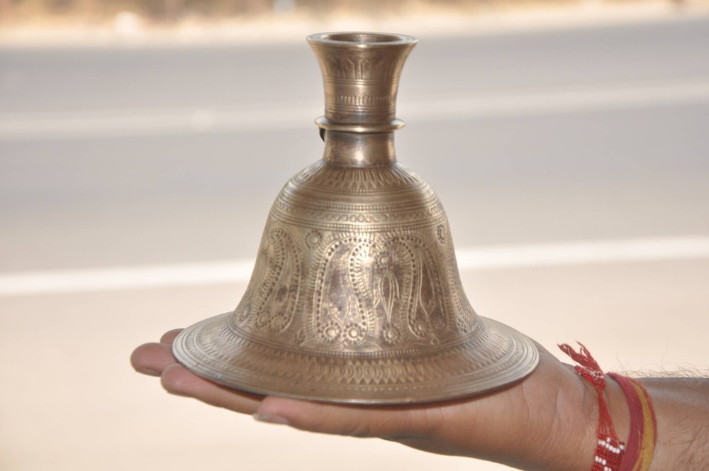 Vintage Solid Unique Shape Brass Handcrafted Inlay Engraved Hukha Base