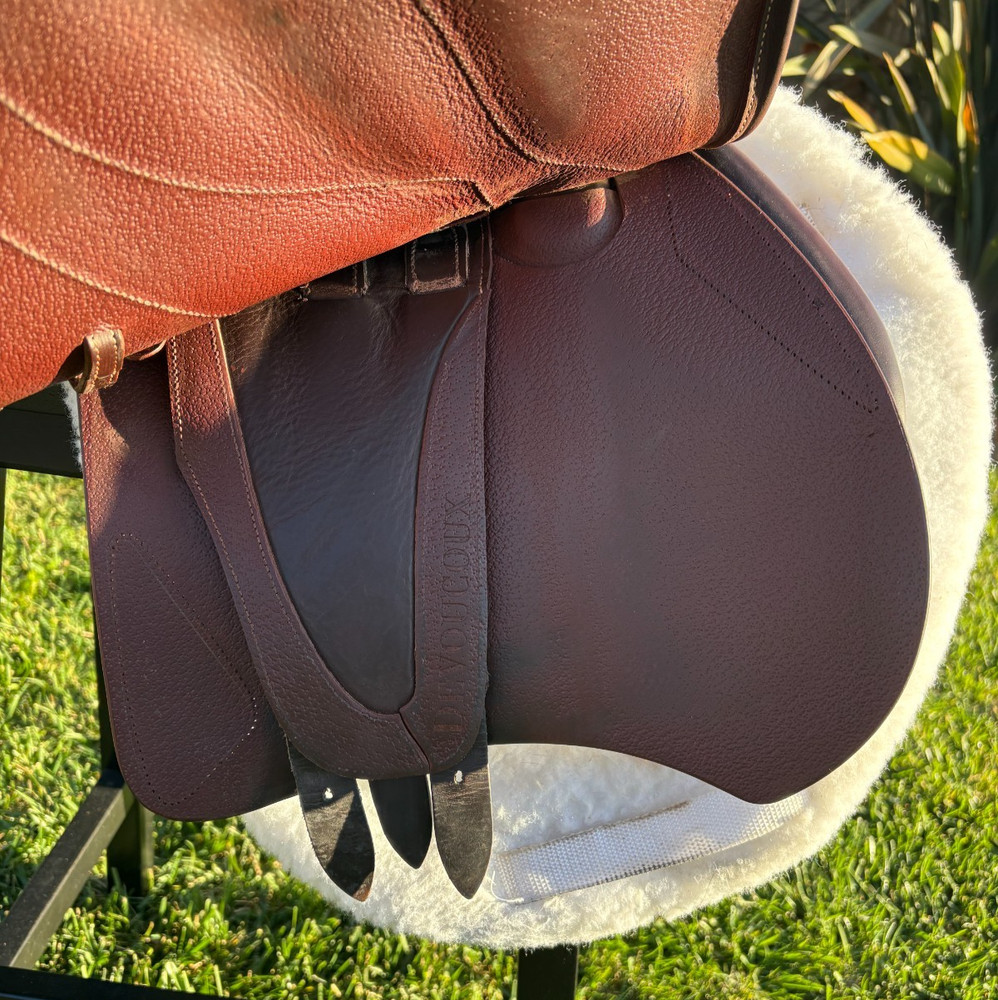 Devoucoux Biarritz Lab Saddle, 2019 17.5" *FULL BUFFALO* D3D, Long/Forward Flap