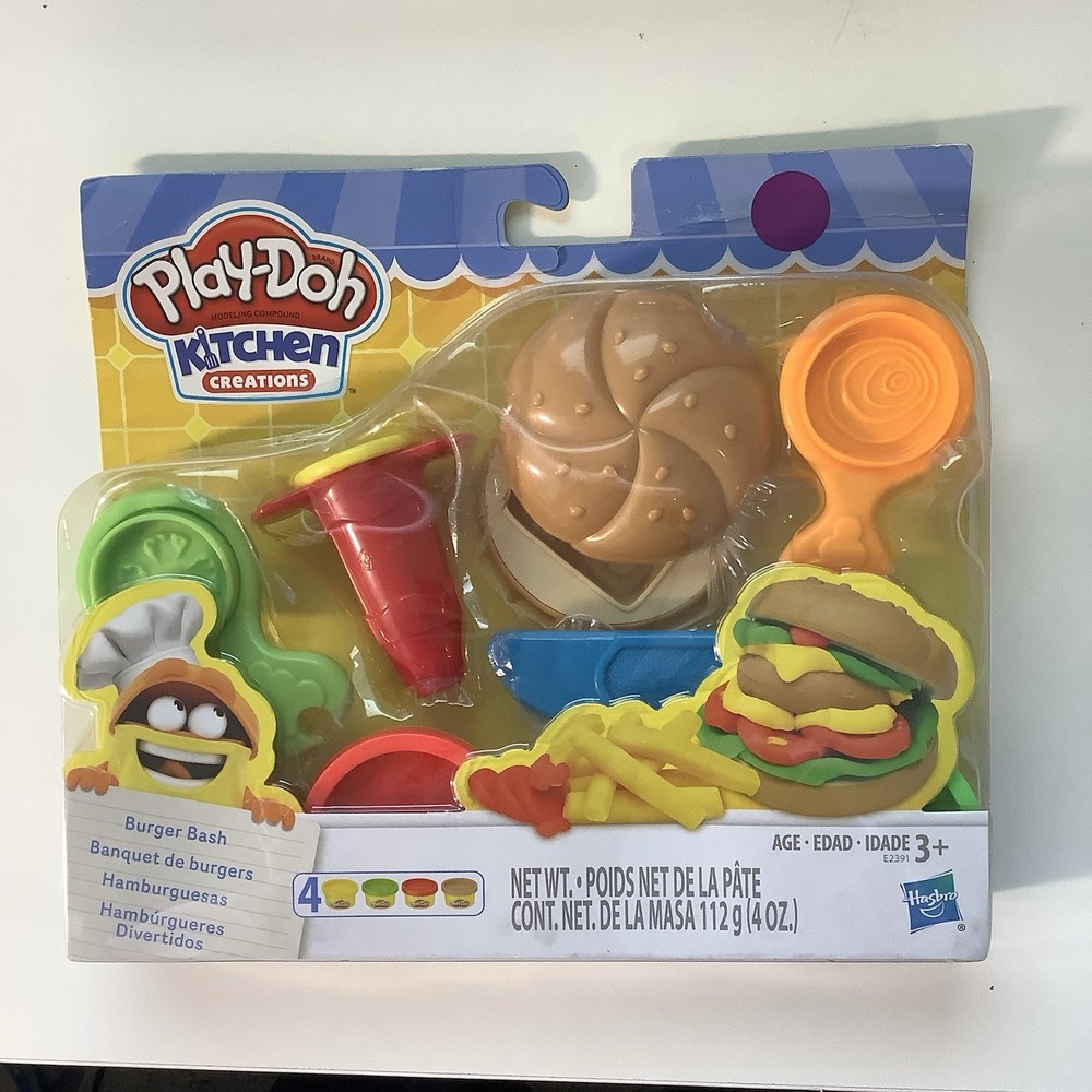 Play-Doh Kitchen Creations Burger Bash Set New In Box