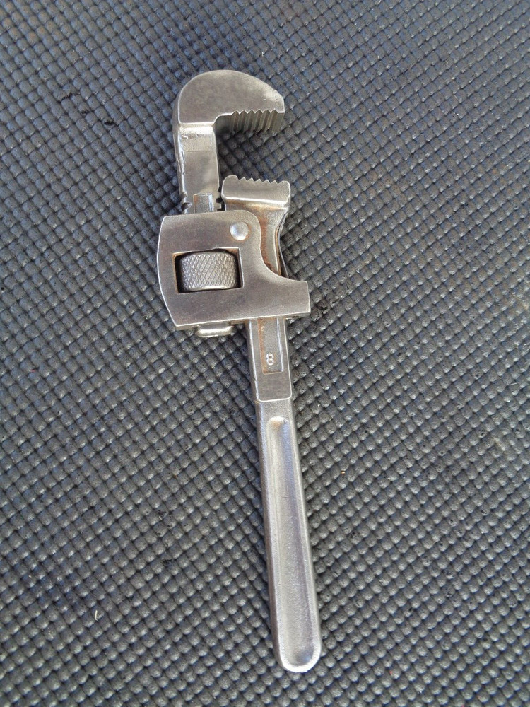 Vintage 8'' WORTH Pipe Wrench