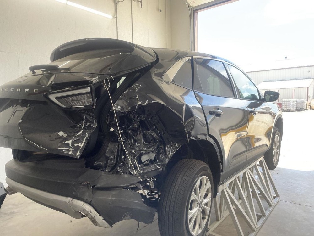 Complete Console Front Floor With Automatic Temperature Control Fits 23-25 ESCAP