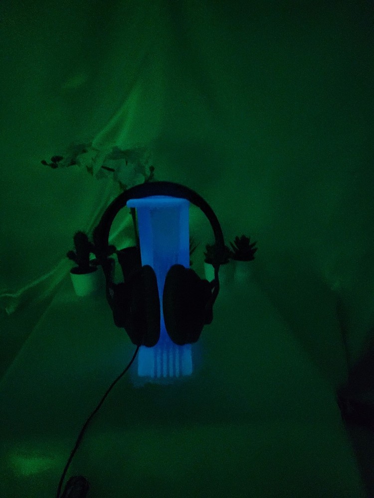 Headphone Stand - Glow in dark