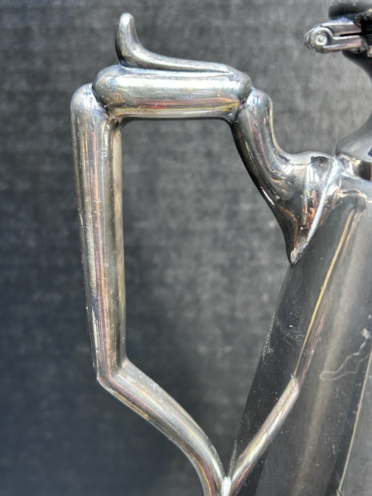 Vtg TeaPot Silver Plated Hinged Lid 9inT 8.5inW