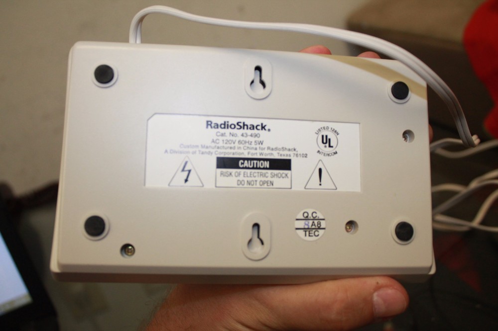 Radio Shack Wireless FM Intercom System 3 Channel (43-490)