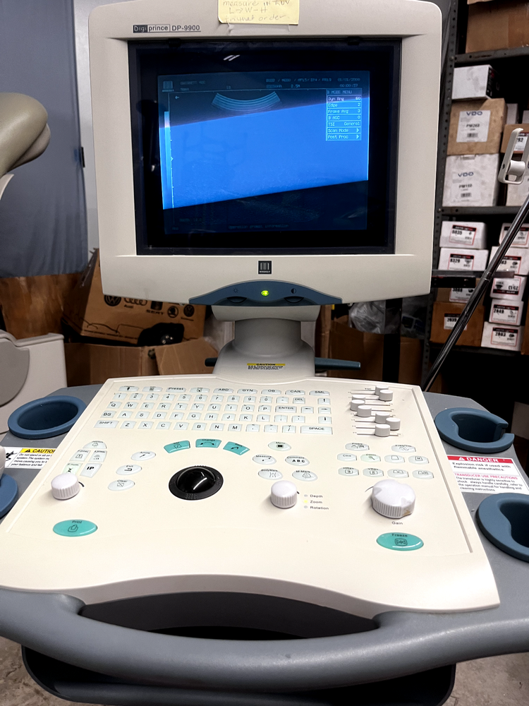 Mindray DP 9900 Urological Digital Ultrasonic Imaging System with 1 Transducer