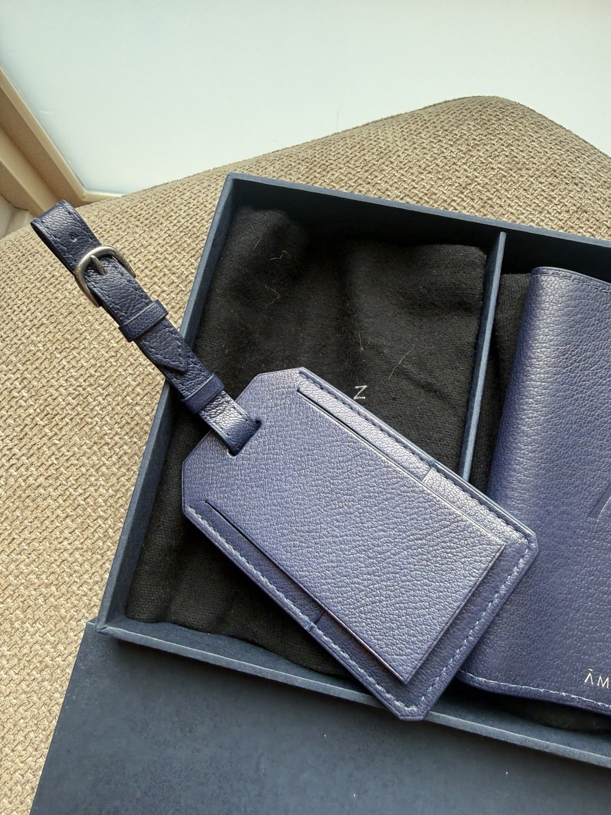 Aman Genuine Leather Luggage Tag & Passport Cover