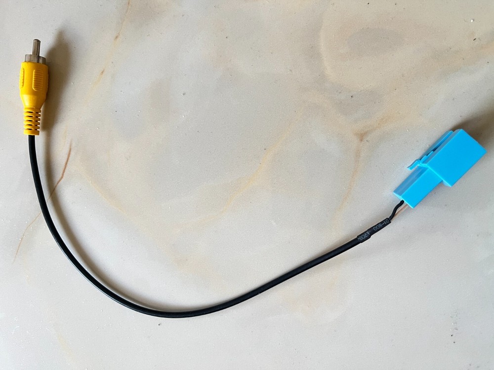 camera adapter for aftermarket head unit