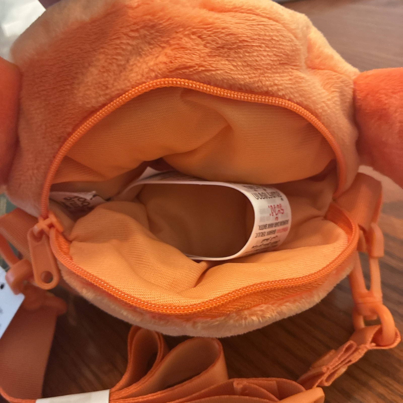 NEW Disney Parks Winnie the Pooh Zipper Purse Crossbody Tigger Head Plush Bag