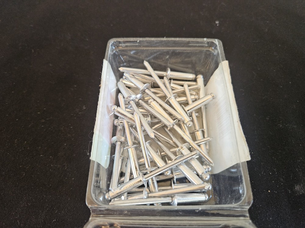 ~ Arrow RH200 EZ Rivet Tool + Rivets