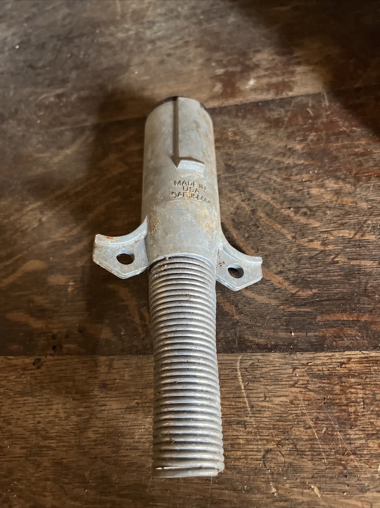 NOS SAEJ560b 7-Way WIRE Connector Trailer Plug