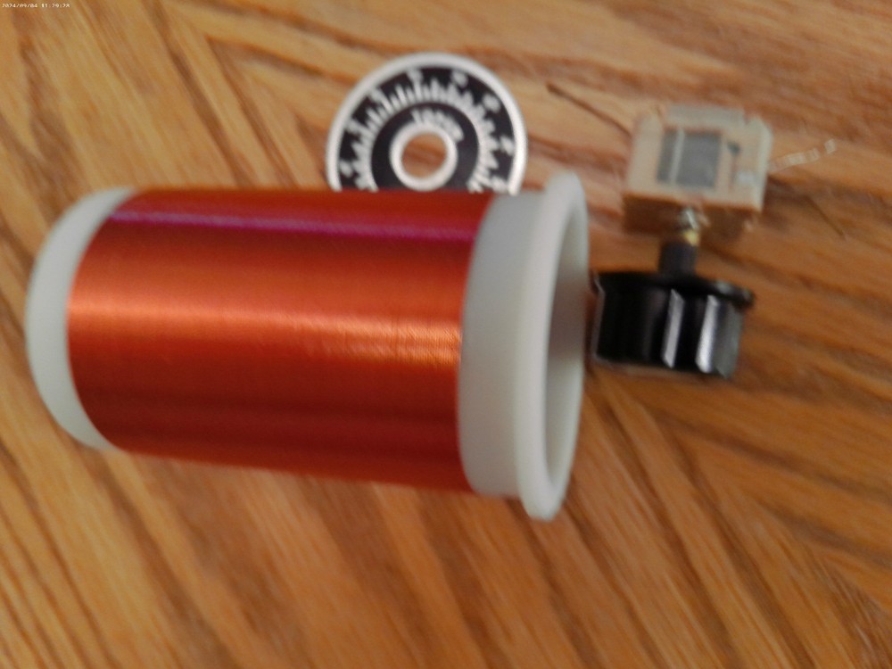 NICE LONGWAVE AM BCDST. PLUG-IN COIL, VARIABLE CAPACITOR KNOB AND DIAL SCALE