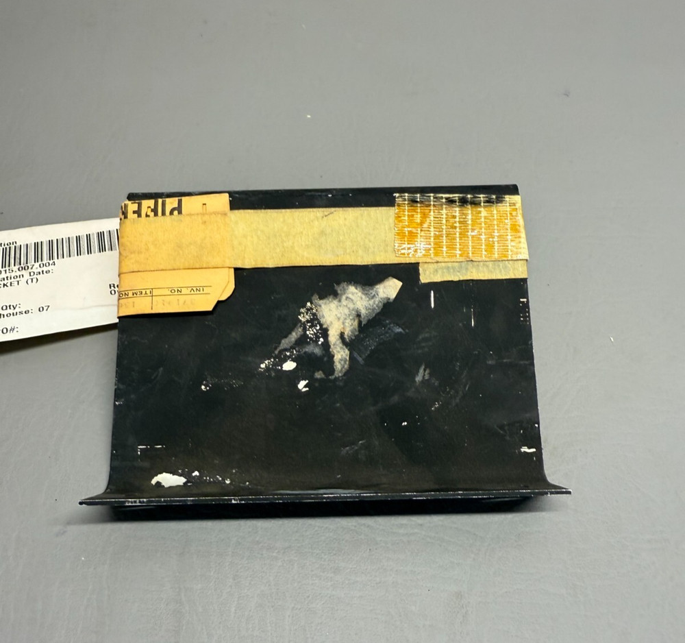 64753-000 Piper Bracket