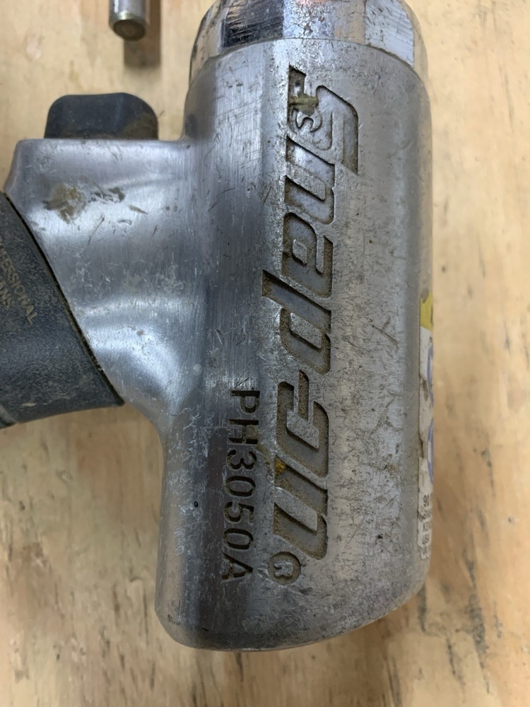 Snap-on Snap On PH3050A Heavy Duty Air Hammer Chisel Including Bits