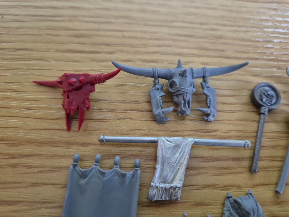 Games Workshop- Warhammer - banners and totems