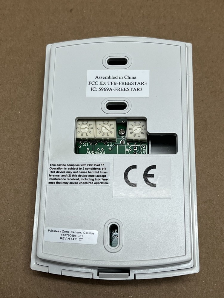 SEN01366 / X13790494-01 Wireless Zone Sensor (Sensor Only,Open Box)