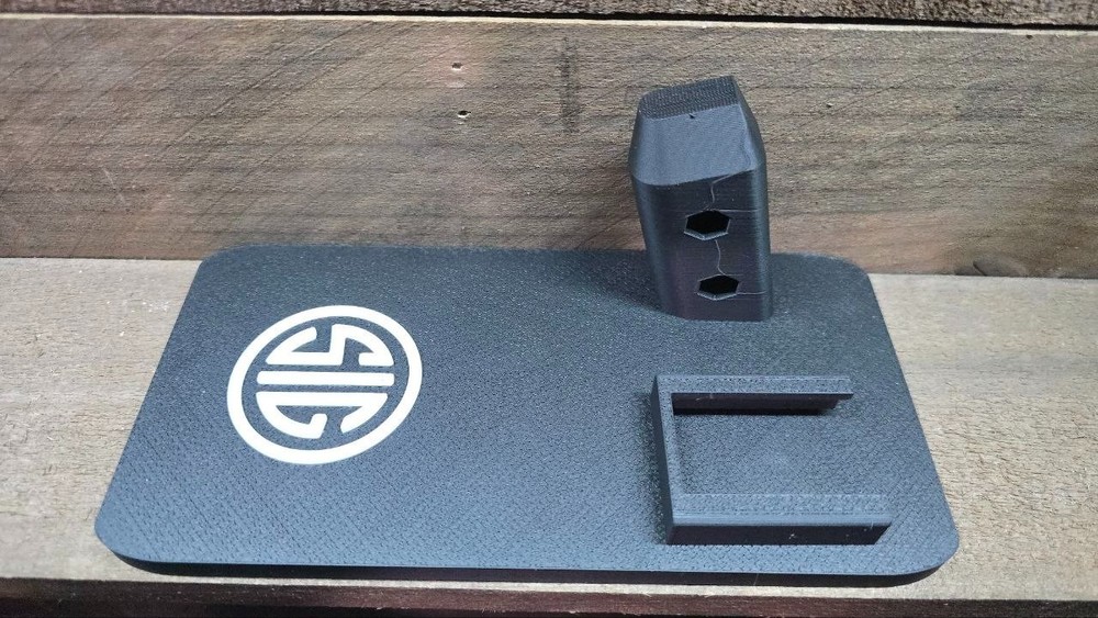 SIG P325 Display Stand