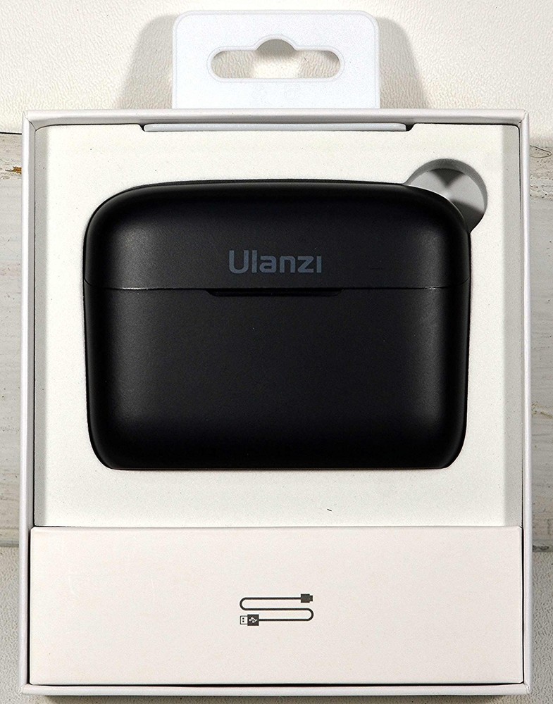 Ulanzi J12 Wireless Lavalier Microphone System for iPhone iPad Lightning 2 Mics