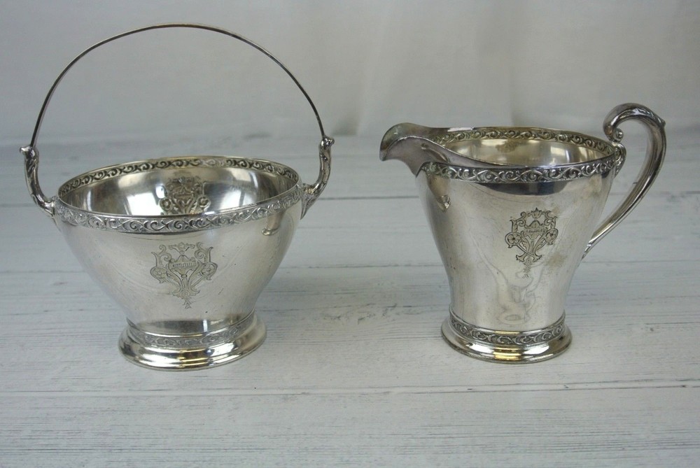 Wm. Rogers & Sons Triumph Silver Plated Creamer And Basket With Handle Set