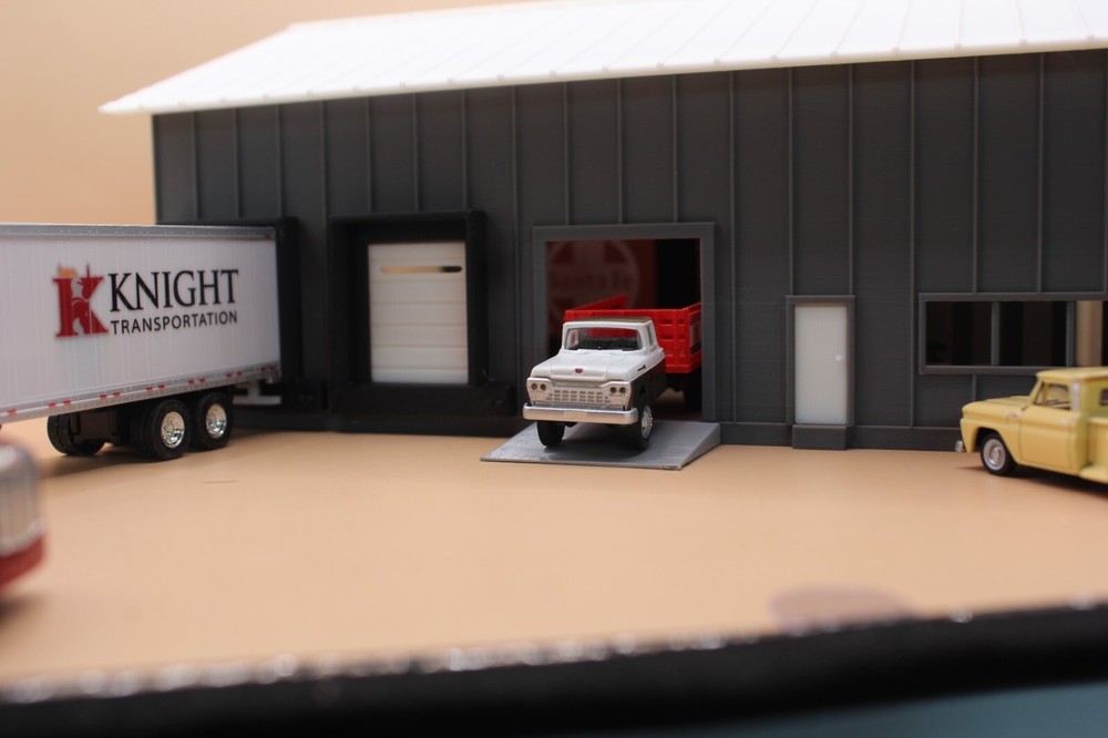 224166 HO- Scale Product transfer building