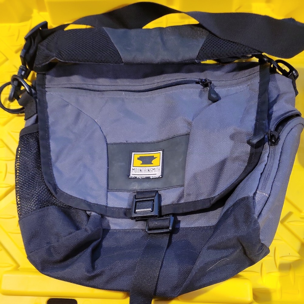 P3- mountain smith, black and gray bag