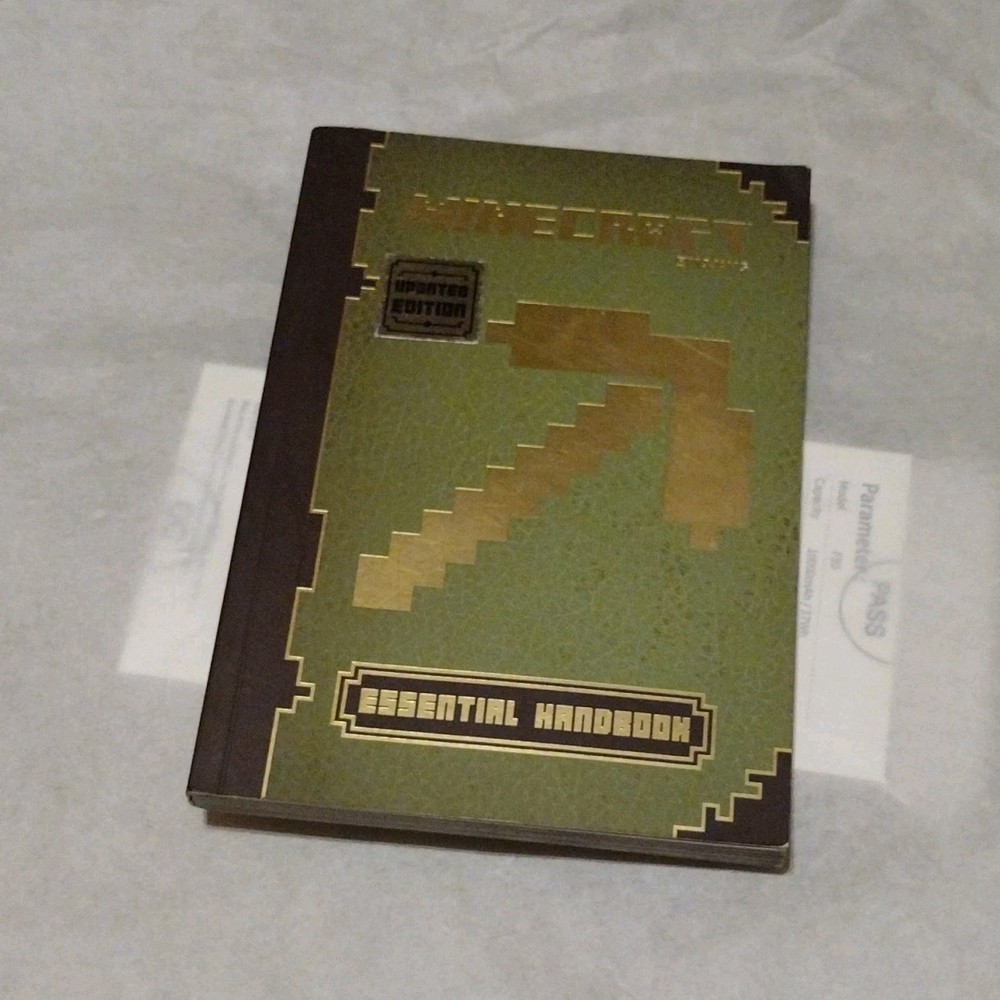 Scholastic Minecraft Essential Handbook Updated Edition Strategy Guide