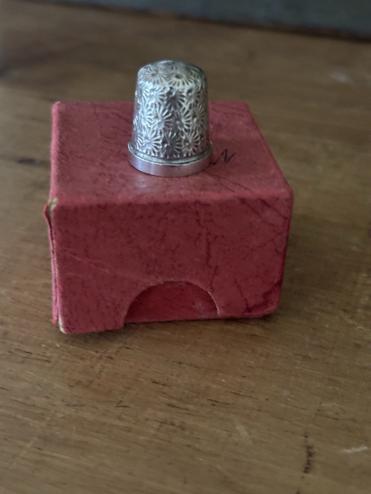 Vintage Silver Thimble 💐