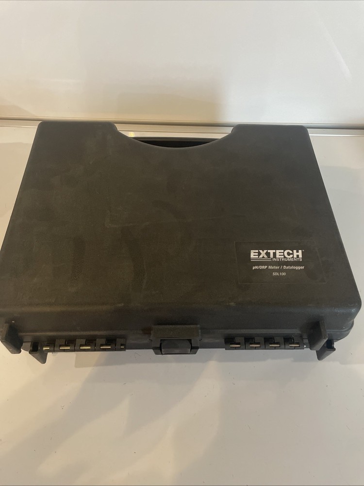 Extech SDL100: PH/ORP Meter SD Logger Kit