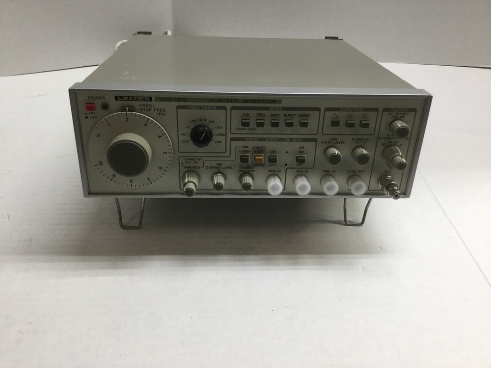 Leader LFG-1310 Sweep + Function signal generato