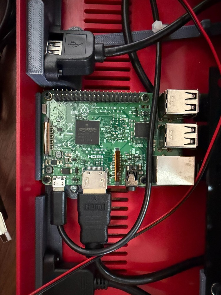 ** Commodore 64C Raspberry Pi Project Red Kickstarter Keyrah