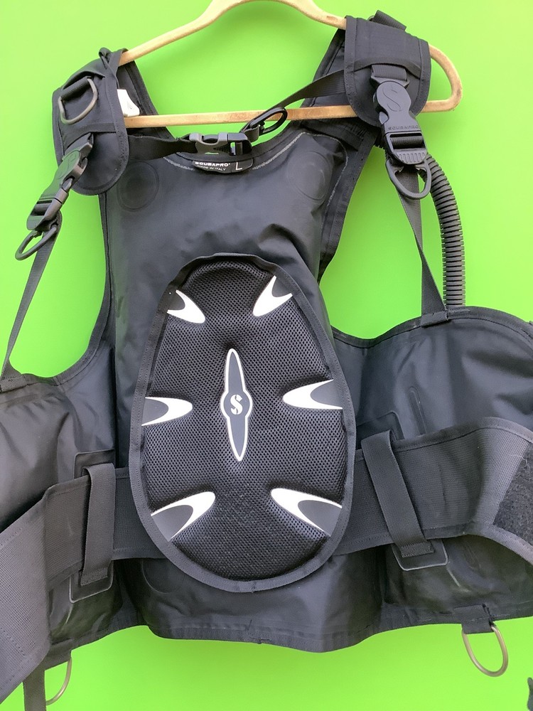 Scubapro Go BCD 2011 Size Large pre owned