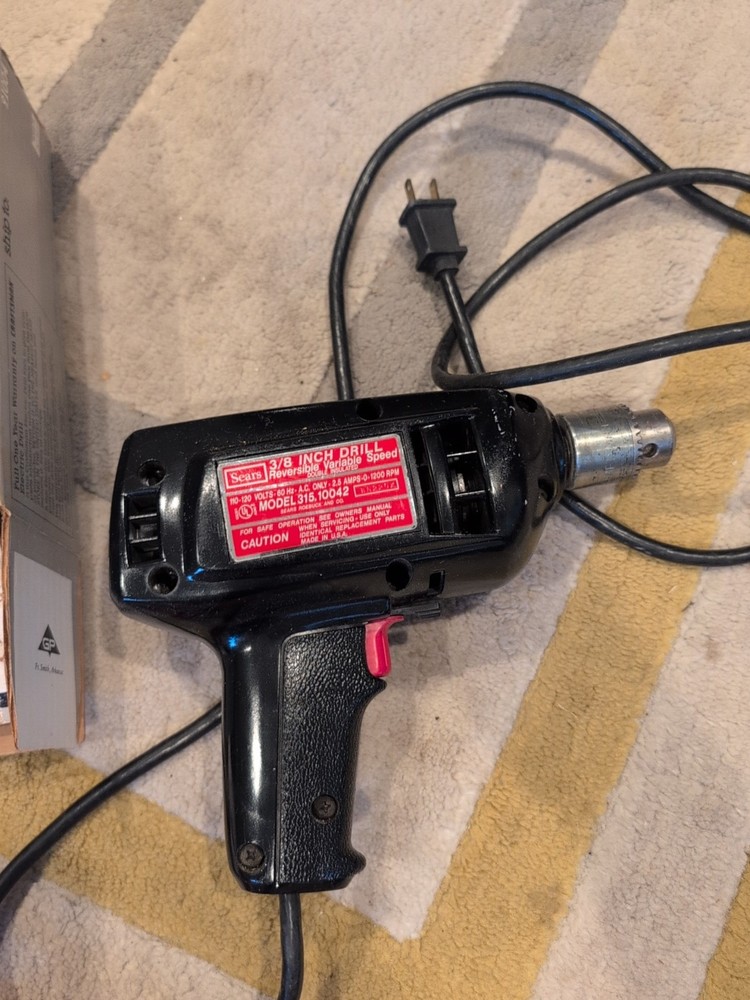 Sears/Craftsman 3/8in Drill Variable Reversible Speed 91004 With Box And Bits