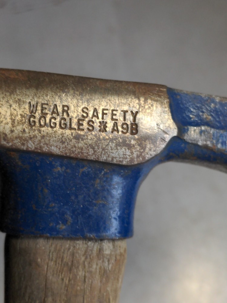 Vaughan A9B Bricklayer Hammer 32oz Totally