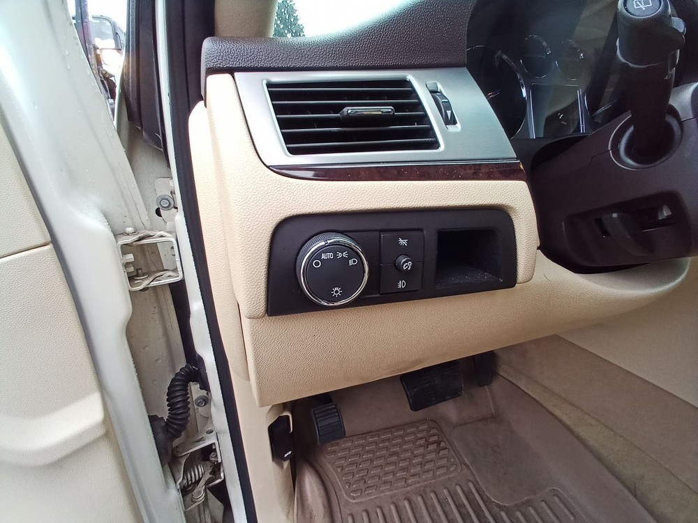 ESCALADE 2007 Battery Tray 12569653