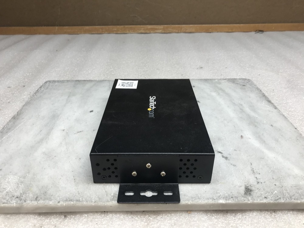 StarTech ISE8100POE Unmanaged POE Ethernet Switch - Power Cable Inc