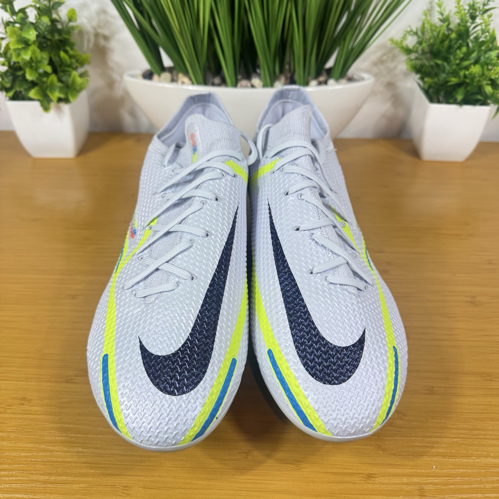 Nike Phantom GT2 Elite SG-Pro ACC NBY Mens Soccer Cleats DJ8041 055 Size 10.5