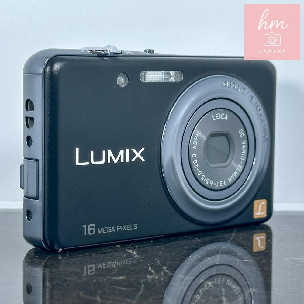 Panasonic DMC FH7 Black Digital Camera Compact Camera Excellent Condition