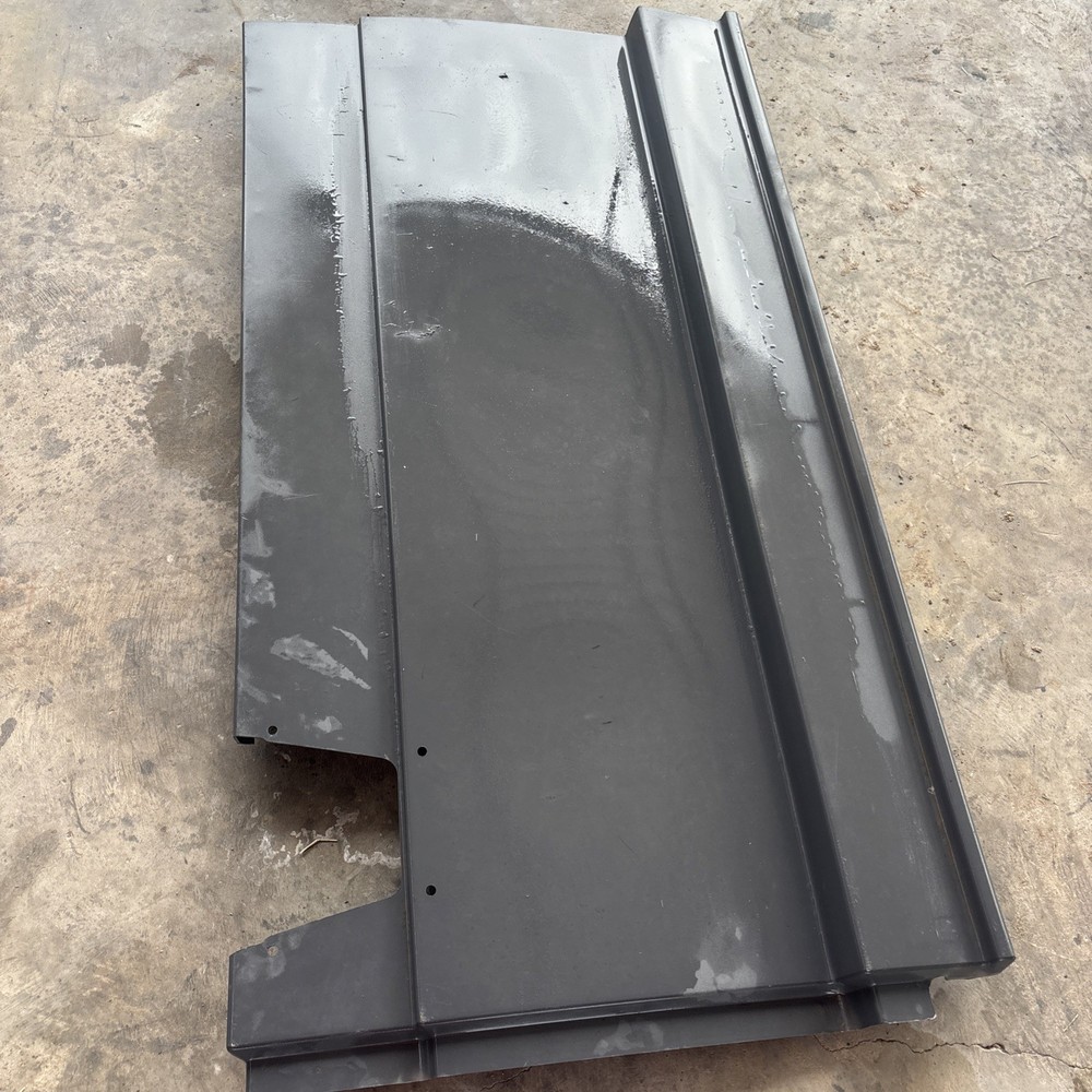 Middle Fairing Panel w/ Opening Left Driver Side For Freightliner Cascadia 2018+