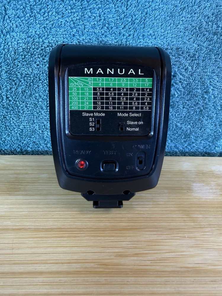 Ultimaxx UM-DSF100 Universal Digital Slave Flash