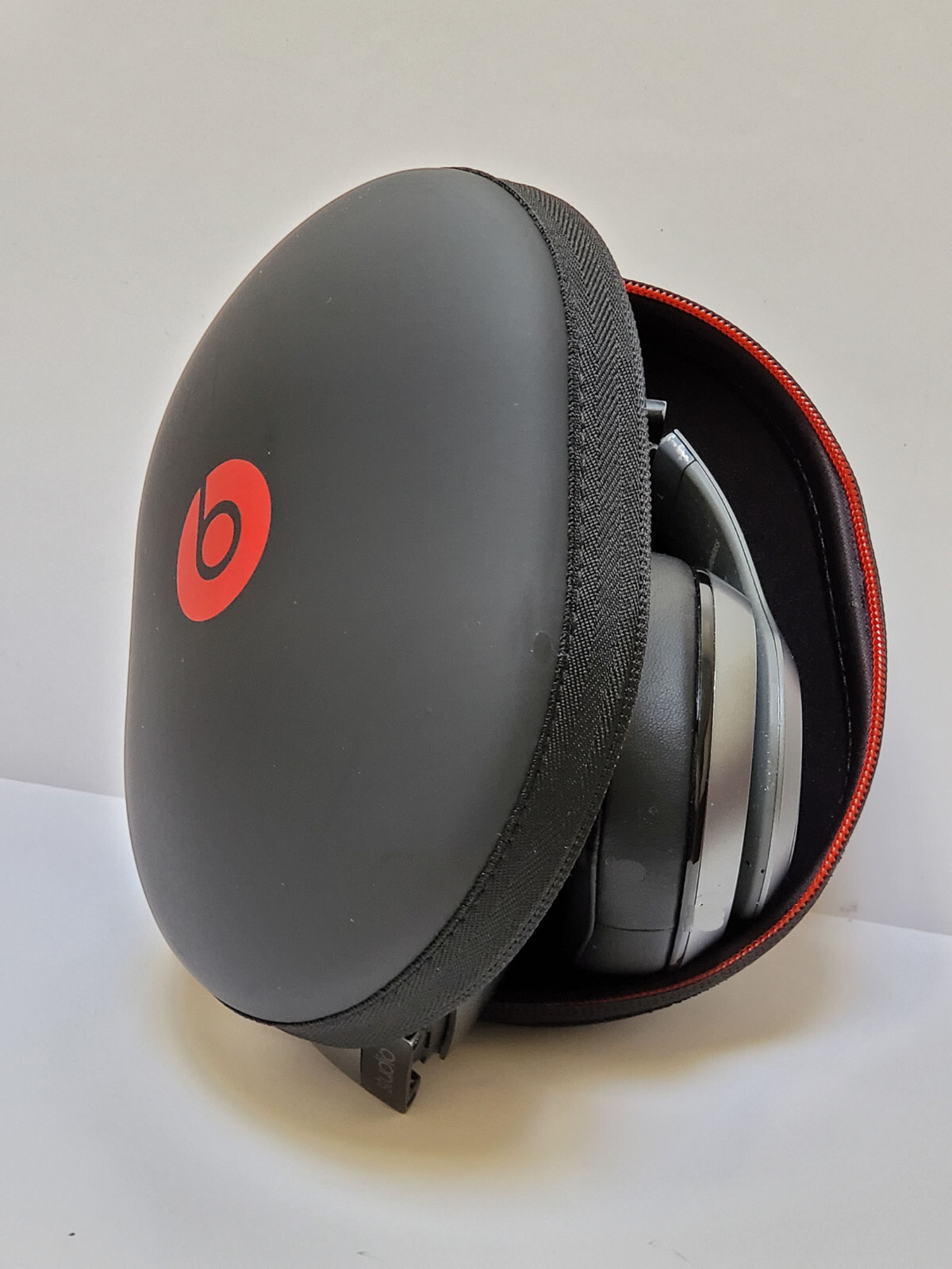 Hard Case / Carrying Bag Compatible to BEATS STUDIO 3 Headphones. Case Only.