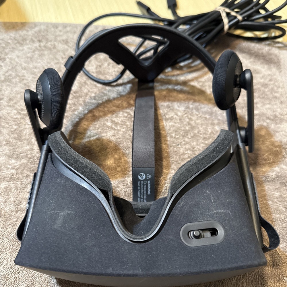 Oculus Rift Virtual Reality Headset with Controllers & Sensors