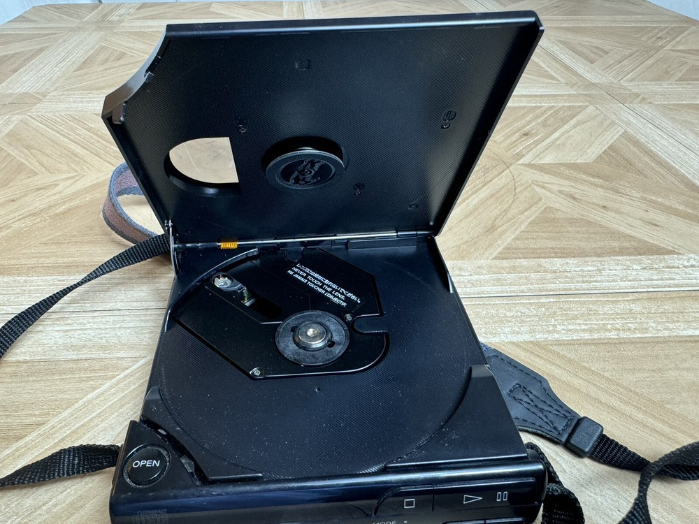 SONY DISCMAN FM/AM model No. D-T3