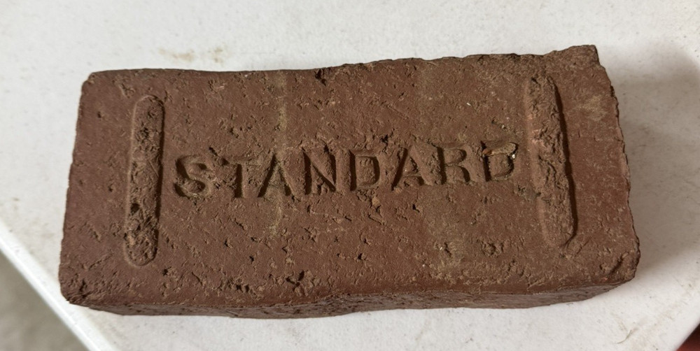 Standard - Brick