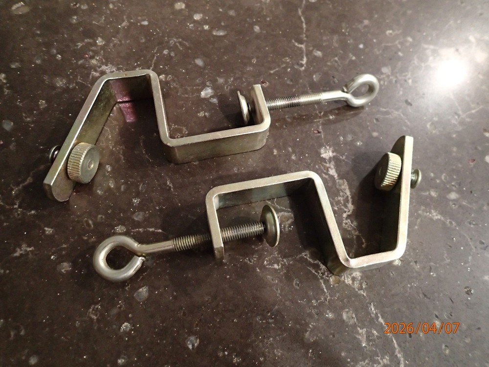 Singer Silverknit Knitting Machine RIBBER TABLE CLAMPS