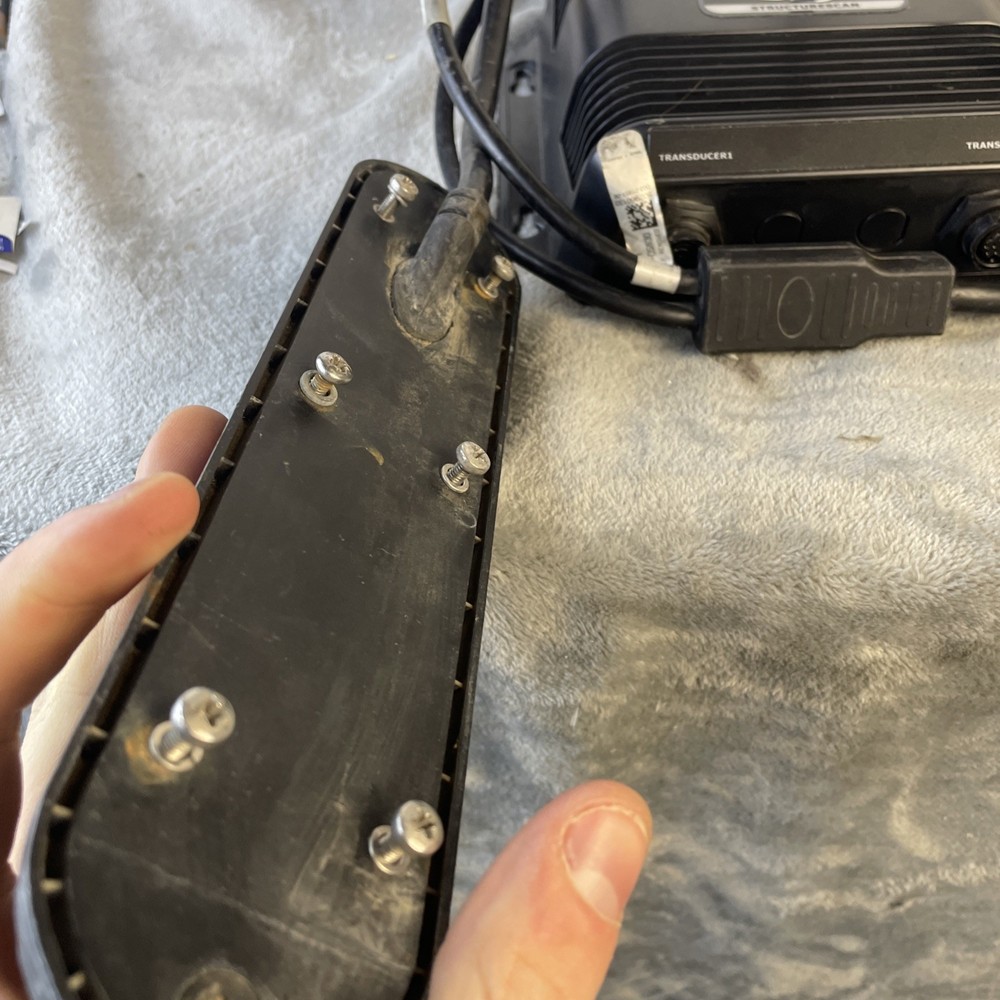 Lowrance/Simrad 3D Structurescan With FA XDCR-DSS3D Transducer